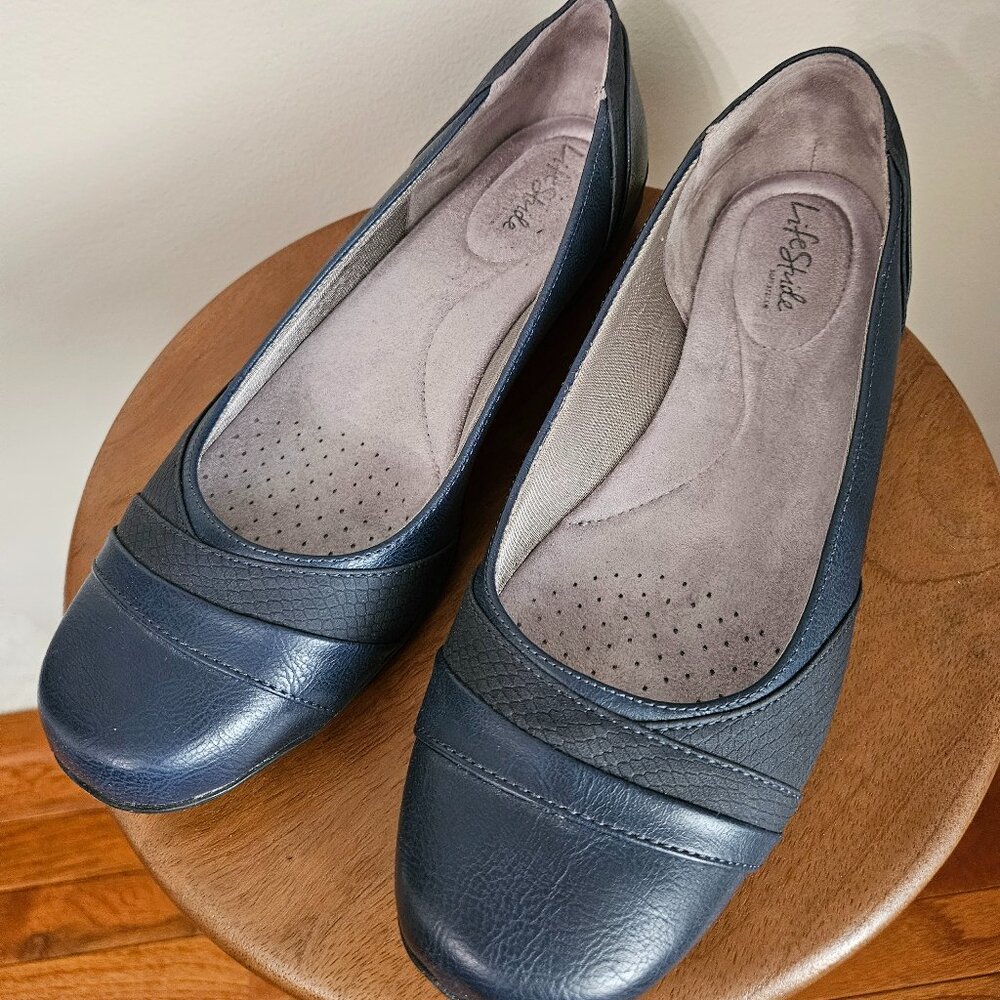 LifeStride Navy Blue Flats Women's 11 M